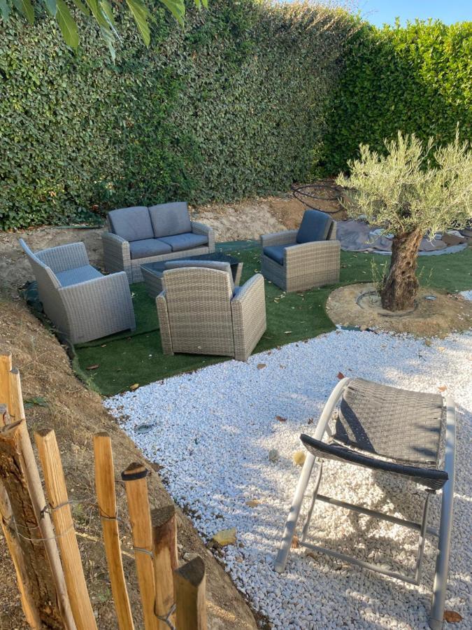 Petit Nid Douillet En Luberon Avec Spa Ansouis Kültér fotó